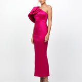 ELANOR DRAMATIC ONE SHOULDER MIDAXI B79D22L