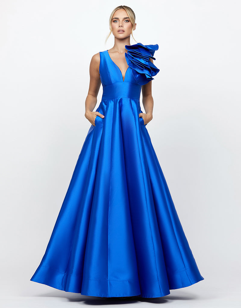 CECE RUFFLE SHOULDER GOWN B71D04L