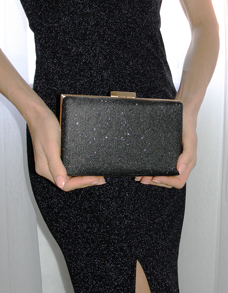 ERIKA SLEEK CLASP CLUTCH  - GOLD