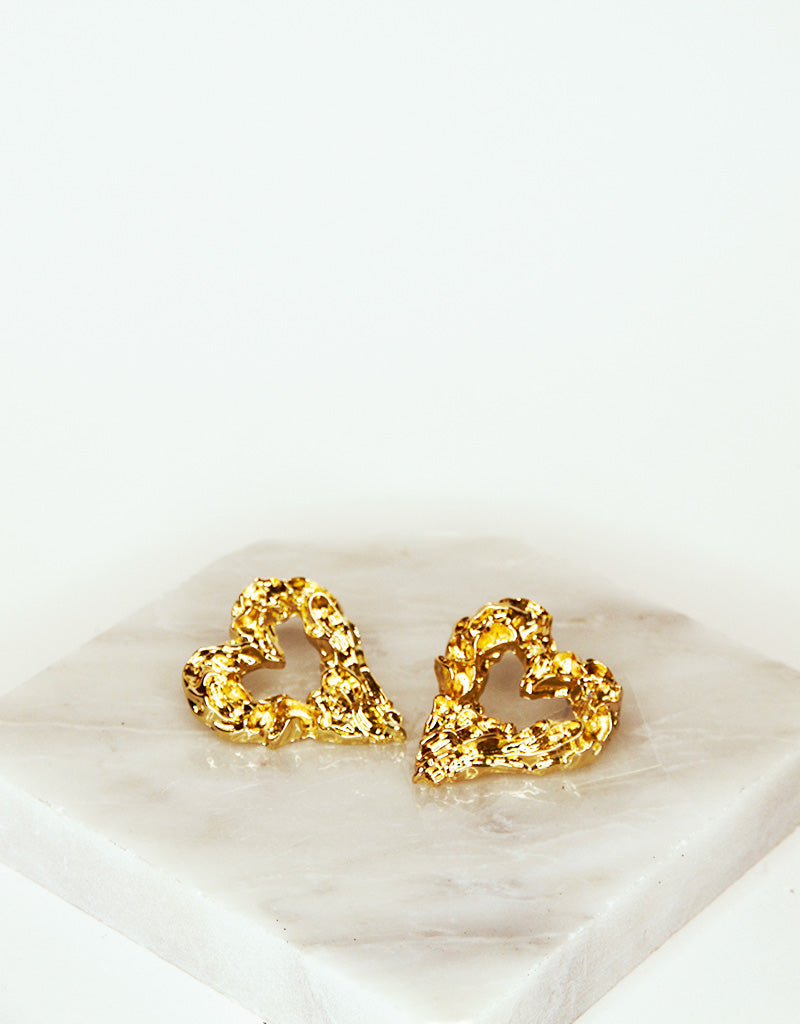 SWEETHEART STATEMENT EARRINGS GOLD